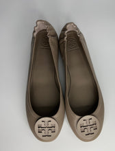 Load image into Gallery viewer, Tory Burch Flats
