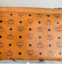 Load image into Gallery viewer, MCM Wristlet